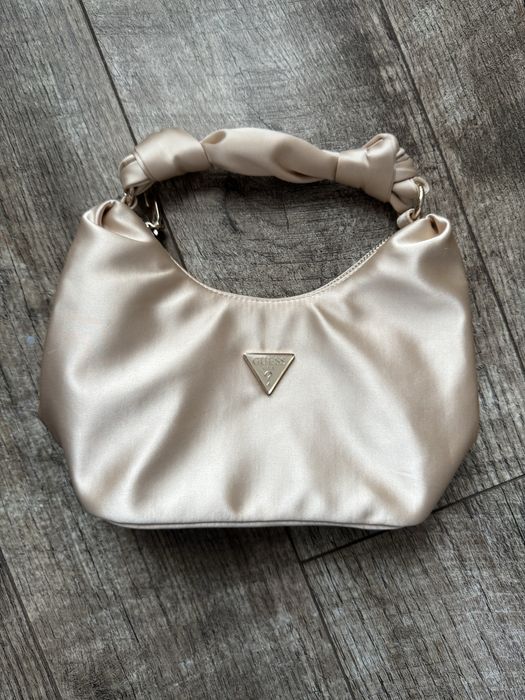 Guess оригинална чанта