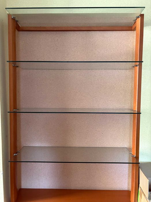 Книжный шкаф с открытыми полками