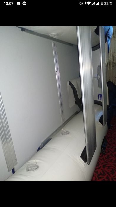 Продам лодку Ямаран 280