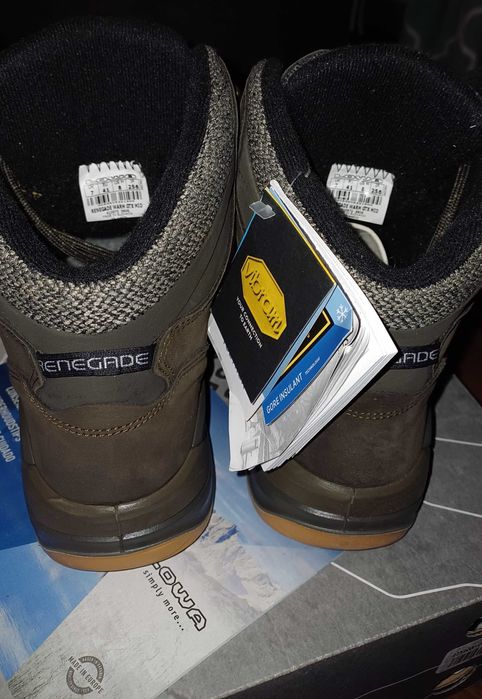 LOWA Renegade GORE-TEX,VIBRAM размер 41