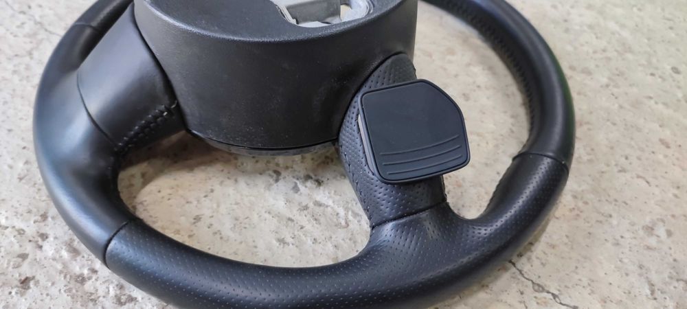 Волан три лъча от Audi A4 A5 Q5 A6 Ауди А6 А5 А4 C7 4g0880201