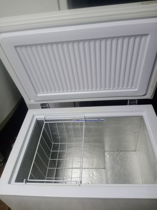 Продам морозильную ларь, рабочая.