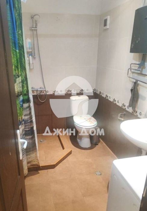 Просторен тристаен апартамент БЕЗ ТАКСА ПОДДРЪЖКА в гр. Несебър