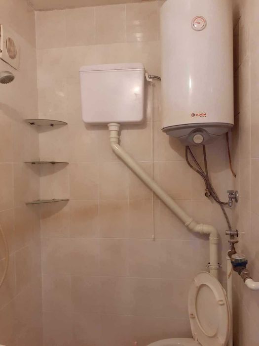 Дава се под наем Двустаен апартамент в Ямбол, Аврен - 46 кв.м за 178.5 € - Снимка #6