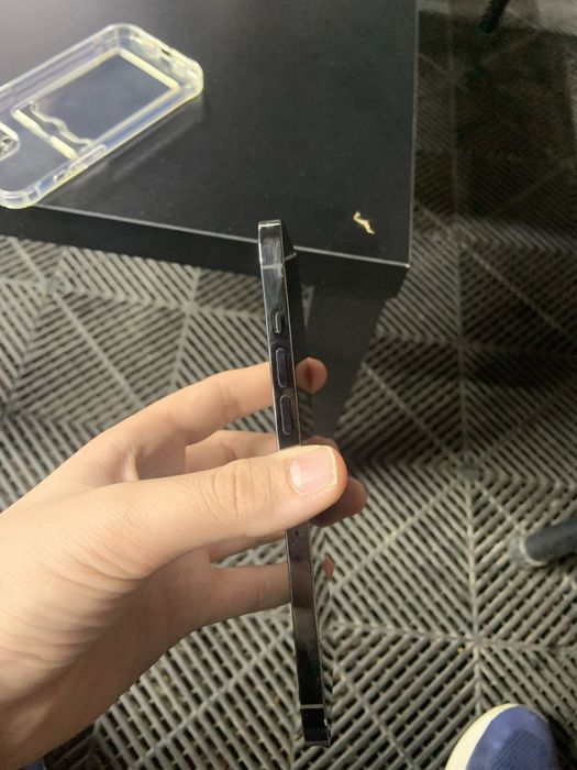 Продам айфон 12 pro max