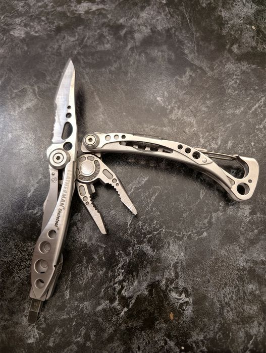 Мультитул leatherman skeletool