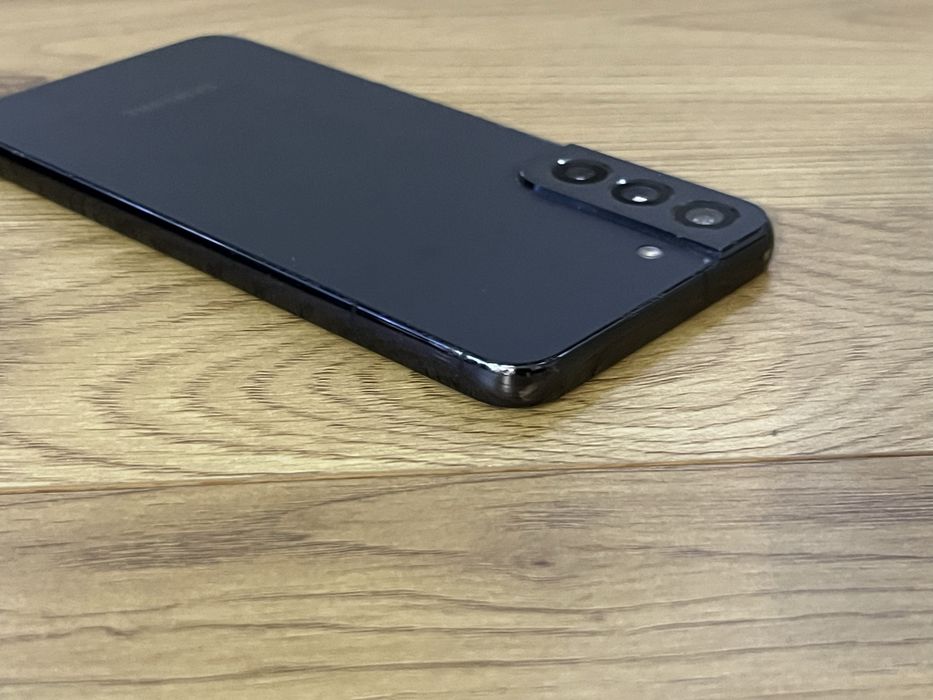 Бартер Samsung S22 plus 256gb черен