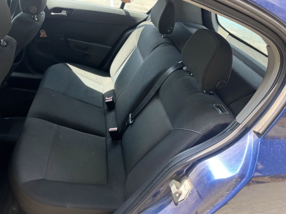 Opel Astra H Фар Стоп Броня Капак Калник Турбо Скорости Дюзи Компресор