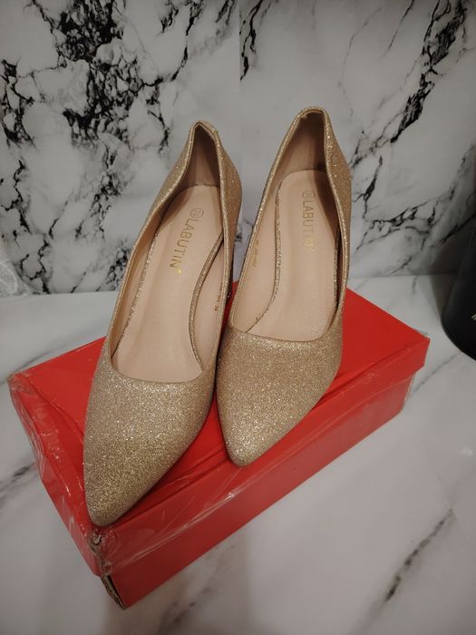 Туфли женские на выход.