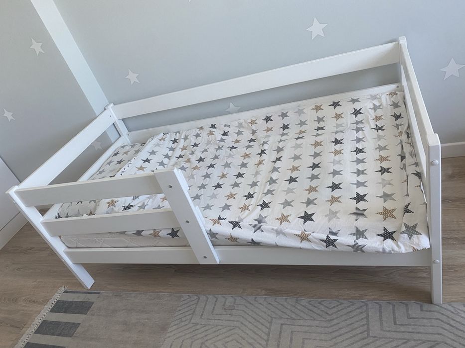 Продам Детская кровать 160*80