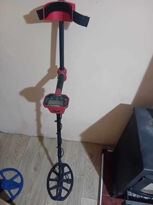 Металодетектор vanquish 540