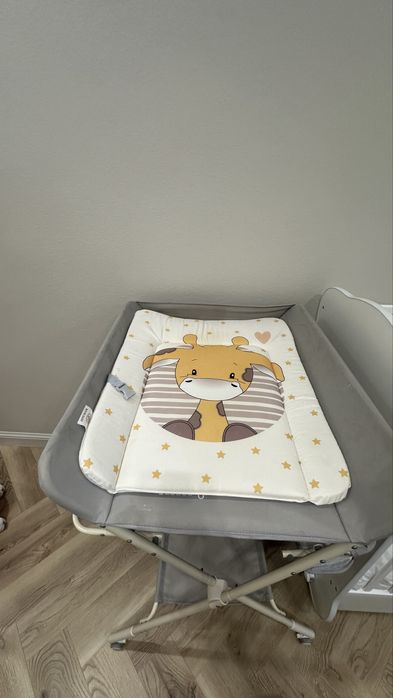 Продам пеленательный столик