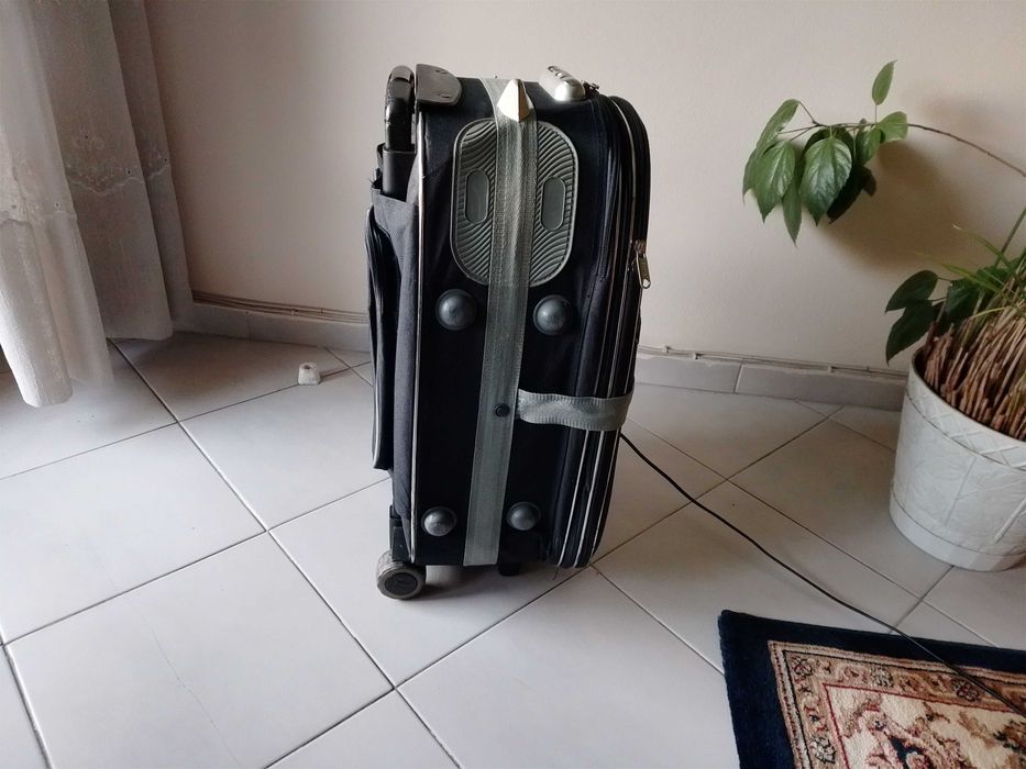 Куфар 2бр колелца "олекотен 2,5кг" "55/38/25см "10€"!+Доставка!