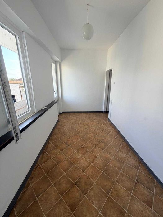 Birou de închiriat zona nord 25mp