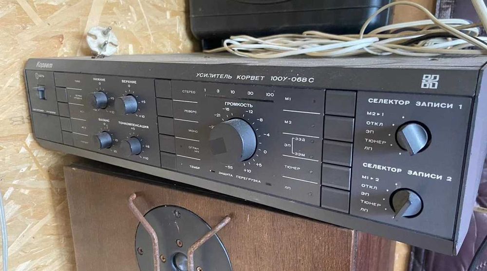 Колонки Радиотехника 35АС+Усилитель Корвет 100у 068с
