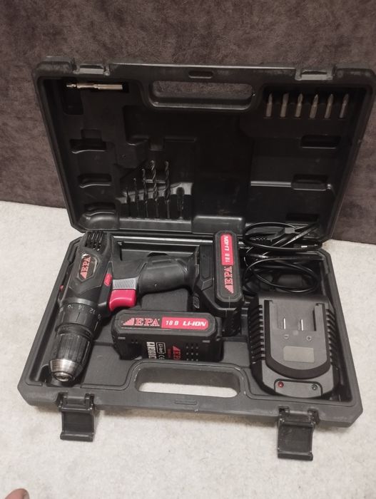 Шуруповерт эра 18-5 срочно продам