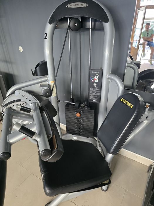 Aparat flexii biceps femural Matrix (picioare,legs)