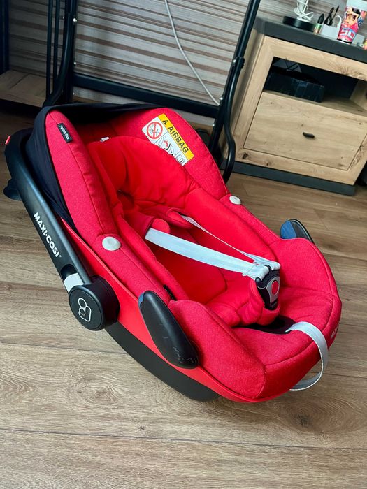 Maxi-Cosi Pebble Origami Red – бебешко столче за кола, кошница