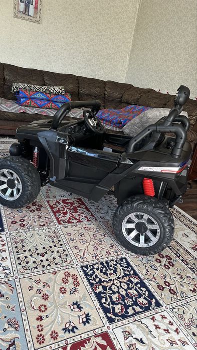 Детский электромобиль