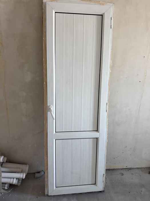Дверь пластиковая 70*206