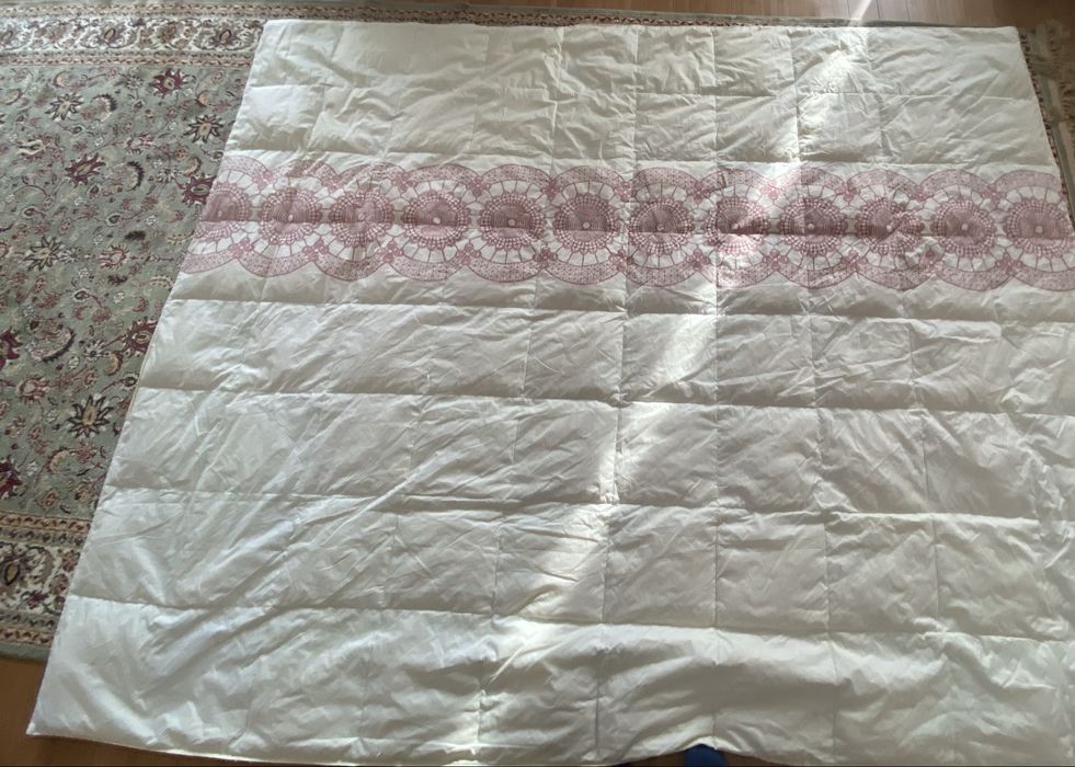 Продам легкое всесезонное одеяло