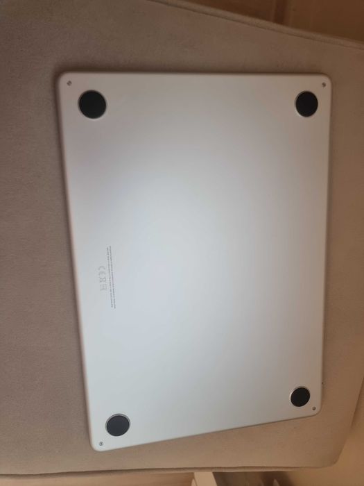 MacBook Air 13″ M4 / 16GB /256GB SSD