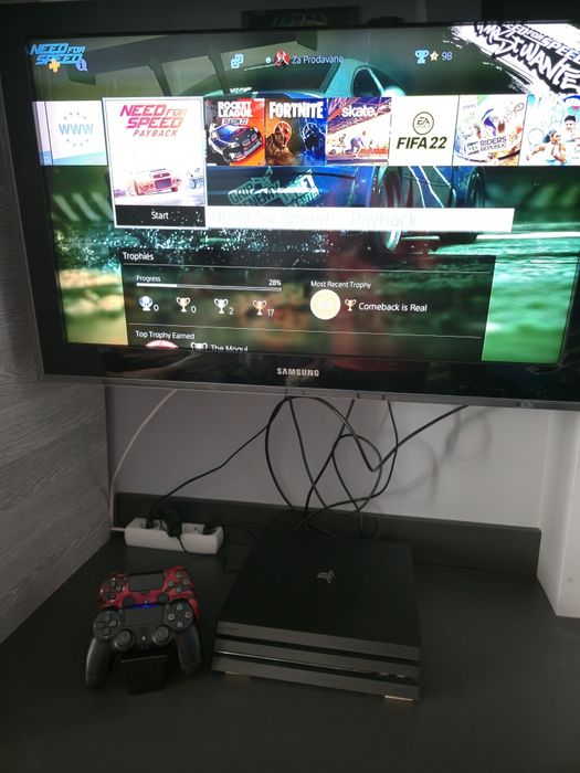 PS4 PRO 1TB + 2 Джойстика + Стойка + ТОП Игри (FIFA22, TopSpin 25, It Takes Two