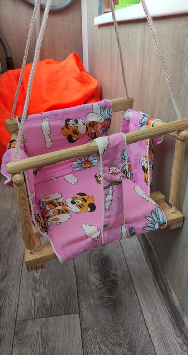 Качели детские деревянные