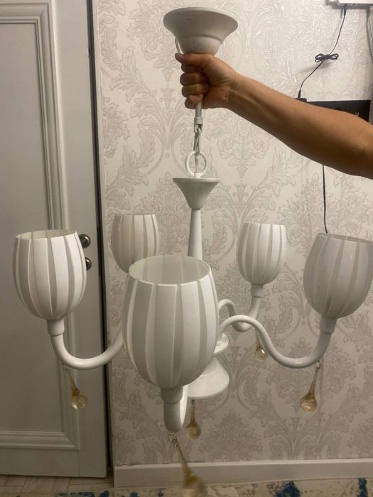 Продается люстры    б/у  3шт