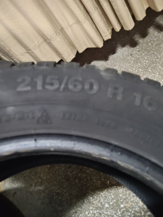 Vând anvelope de iarnă 215/60/16