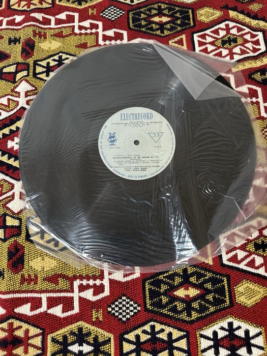 Disc Vinyl W. A. Mozart – Concert Nr. 23 & Divertisment / Fausto Zadra, Carlo Zecchi (Electrecord)
