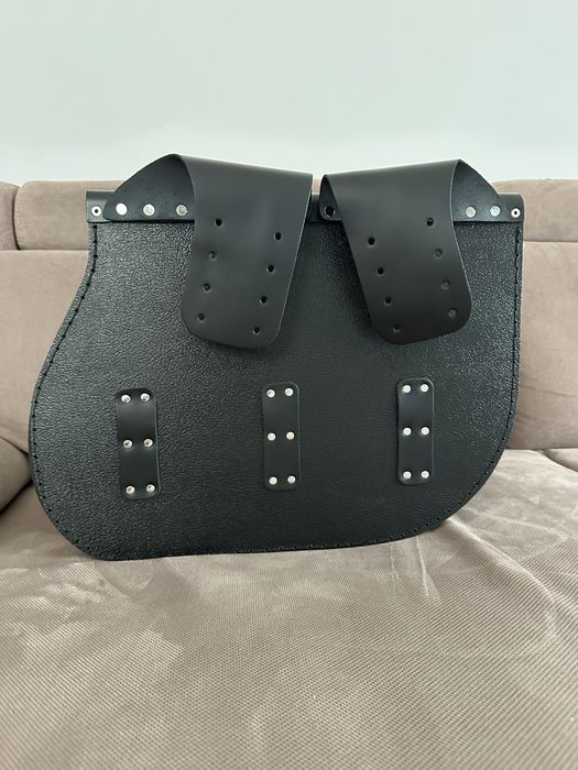 Geanta/coburi moto din piele