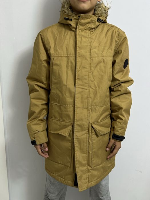 Куртки в отчличном состоянии