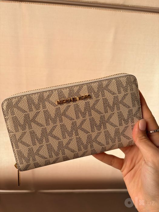 Кошелек Michael Kors