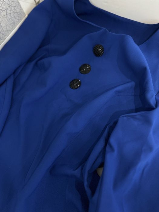 Продам платья женские