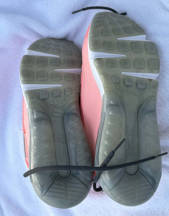 Nike Air Max 2090  Lava Glow Розови 38.5 момер