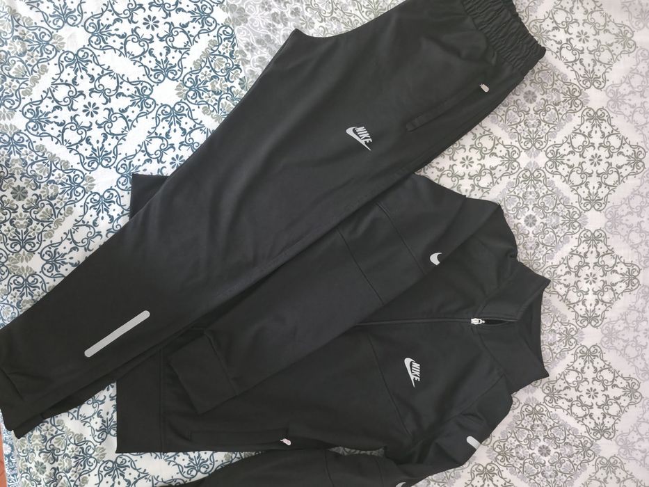 Екип на Nike - 2 броя
