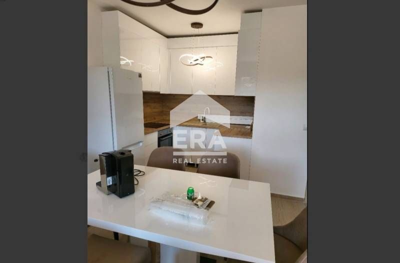 Продава се Двустаен апартамент в Каварна - 91 кв.м за 616 €/кв.м - Снимка #1