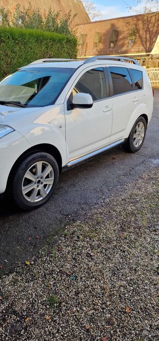 Peugeot 4007 2008г.