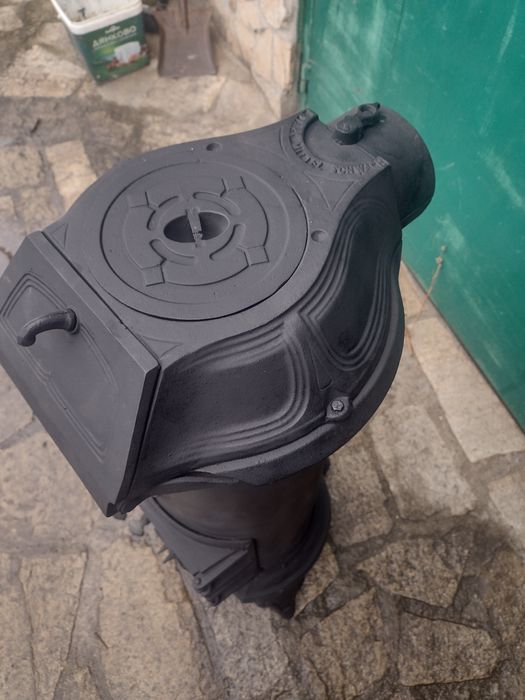 Печка  уникат на дърва!