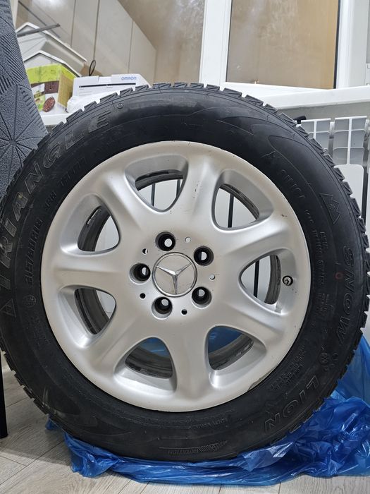 Шины и диски  215/60 R16