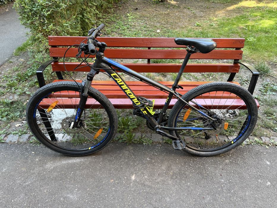 Bicicletă MTB Cannondale Catalyst 4 26” Cadru S furcă blocabilă
