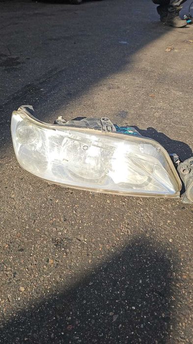 Фары на Peugeot 306