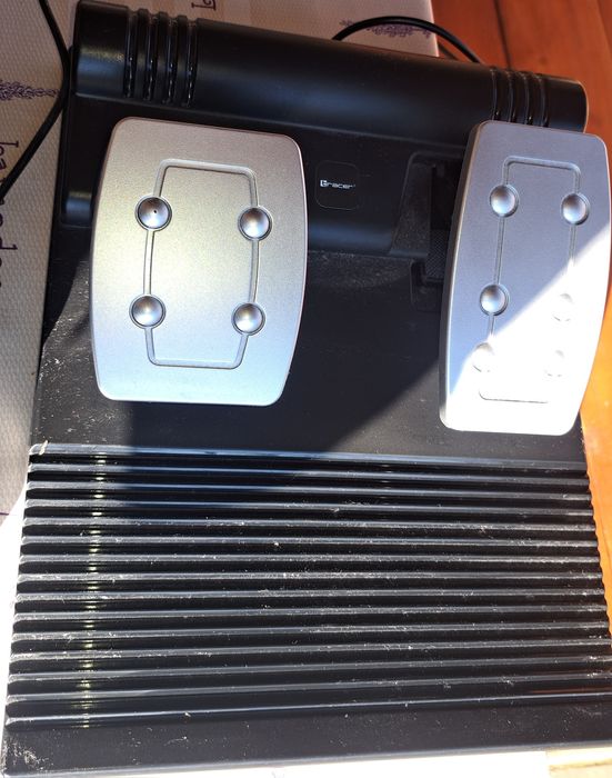 Se vinde PlayStation 4