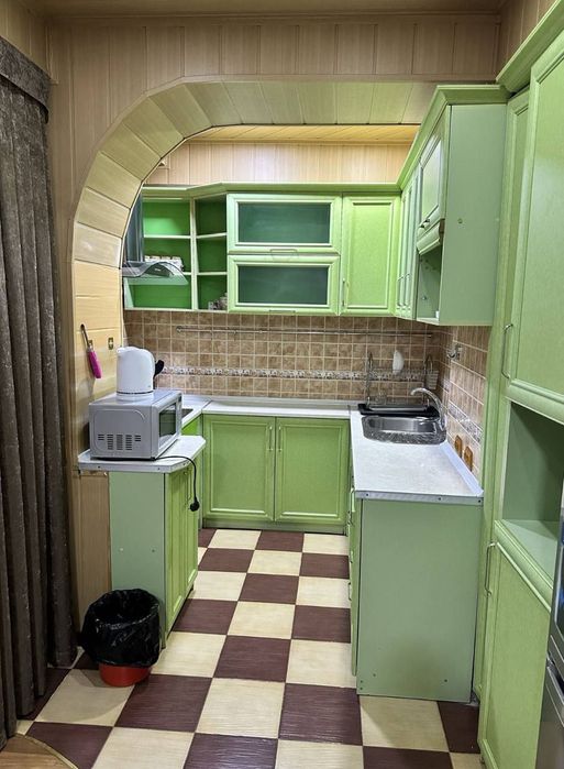 Срочно! Квартира на метро Ойбек 3/3/4 общ пл 77м /77 серия