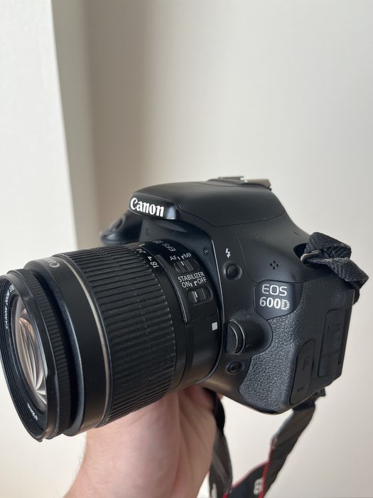 Canon 600d продам