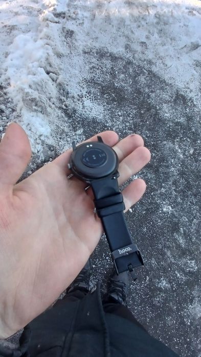 Продам часы рабочие в хорошем состоянии