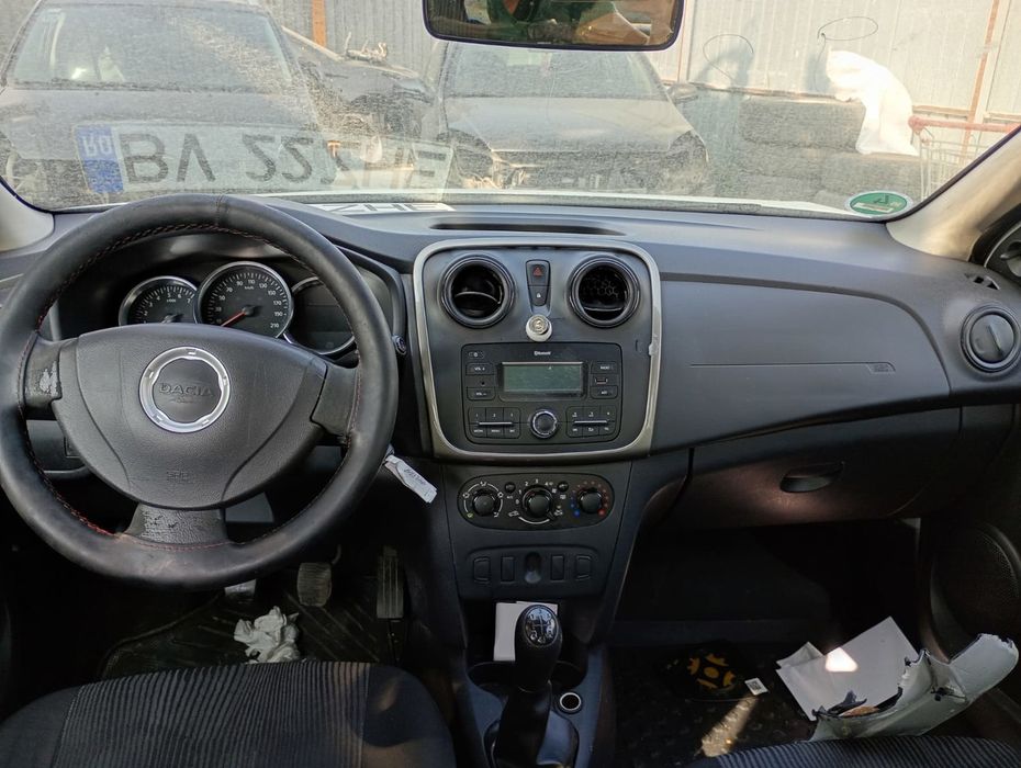 Dezmembrez Dacia Logan - 2 (facelift) (2017 - 2020), 1.0 sce  B4D411, manual, B4D411, JH3397