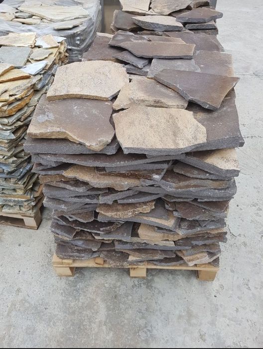 Vindem Piatra naturala pt placat pavat