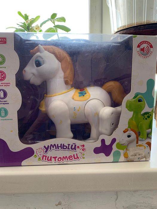 Продам робот игрушка Паскаль